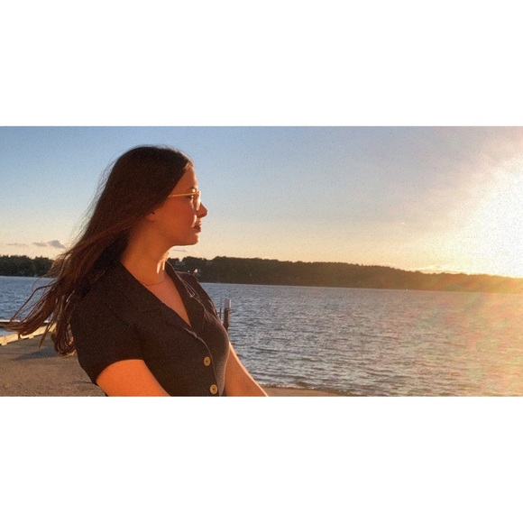 Meet your Posher, Ala - Picture 1 of 1